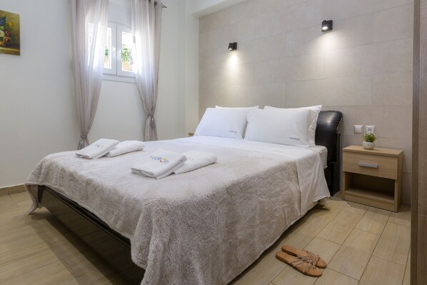 1 bedroom, desk, iron/ironing board, free WiFi