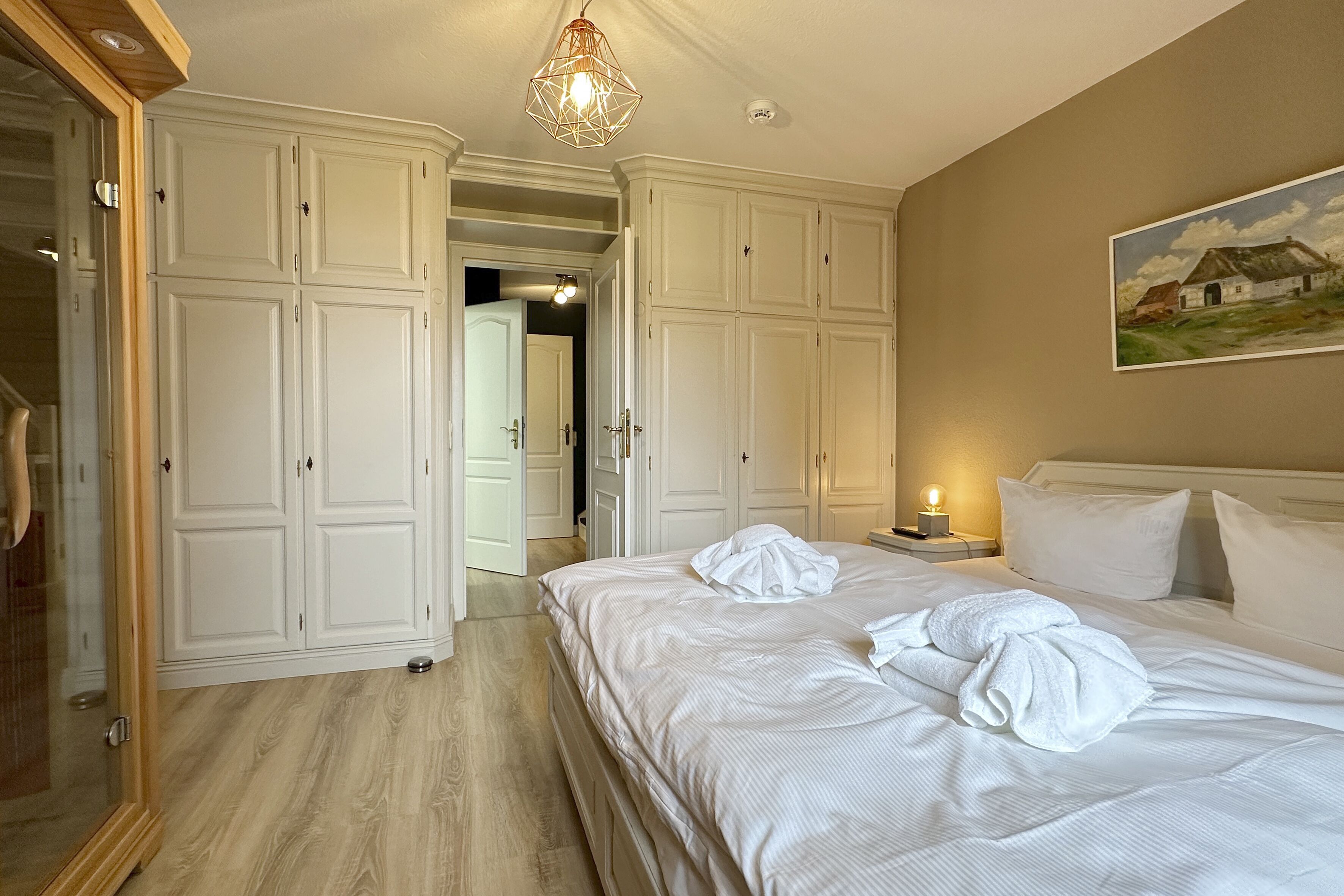 3 bedrooms, WiFi, bed sheets