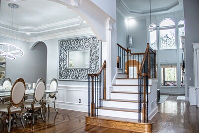 Lovely 7-bedroom house in Conyers with fitness room, WiFi, AC