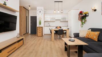 Appartement, 1 chambre, balcon | Salle de séjour