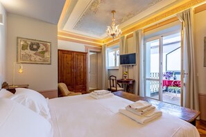 12 Schlafzimmer, Bügeleisen/Bügelbrett, Bettwäsche