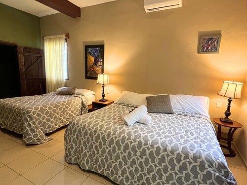 #1 Templo Maya - Deluxe Double Room with Bath