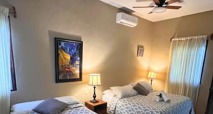#1 Templo Maya - Deluxe Double Room with Bath