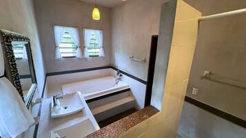 Dusche, Whirlpool
