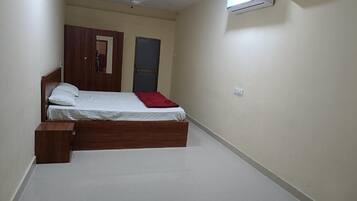 1 chambre, draps fournis