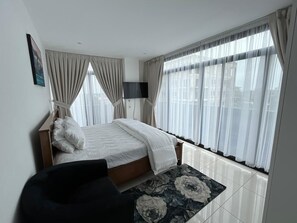 2 bedrooms, iron/ironing board, WiFi, bed sheets - Charming 2-bedroom Apartment with fitness room, WiFi in phenomenal Accra (Accra)