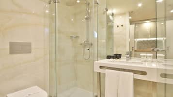 Dusche, Regendusche, Handtücher, Seife