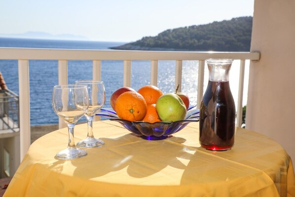 Apartment (Marlene - 50 m from sea - R3(2)) | Terrace/patio - Marlene - 50 m From sea - R3 (Hvar)