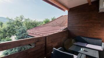 Apartment (Mar - with pool - R9(2)) | Terrace/patio