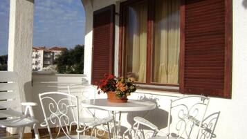 Apartment (Ante - 60m from the sea - A1(2+3)) | Terrace/patio