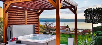 Anka - With Open Jacuzzi - R5