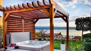 Apartment (Anka - with open jacuzzi - R3(2)) | Exterior