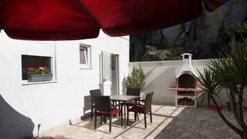 Apartment (Robi - 50m from beach - R1(2)) | Terrace/patio