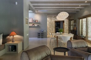 Interior - Enchanted family Retreat Villa only 5 Minutes from Santa Gertrudis and Lorenzo  (Sant Joan de Labritja)