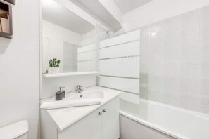 Handtücher, Toilettenpapier