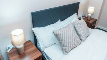 2 bedrooms, iron/ironing board, travel crib, free WiFi