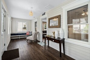 Interior - Charming 3-bedroom house with AC and WiFi in Ocean Gate. 2 Blocks from the beach (Ocean Gate)