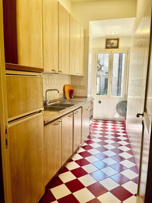 Fridge, microwave, oven, stovetop - Classica ed Elegante al Pantheon (Roma)