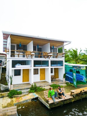 واجهة المنشأة