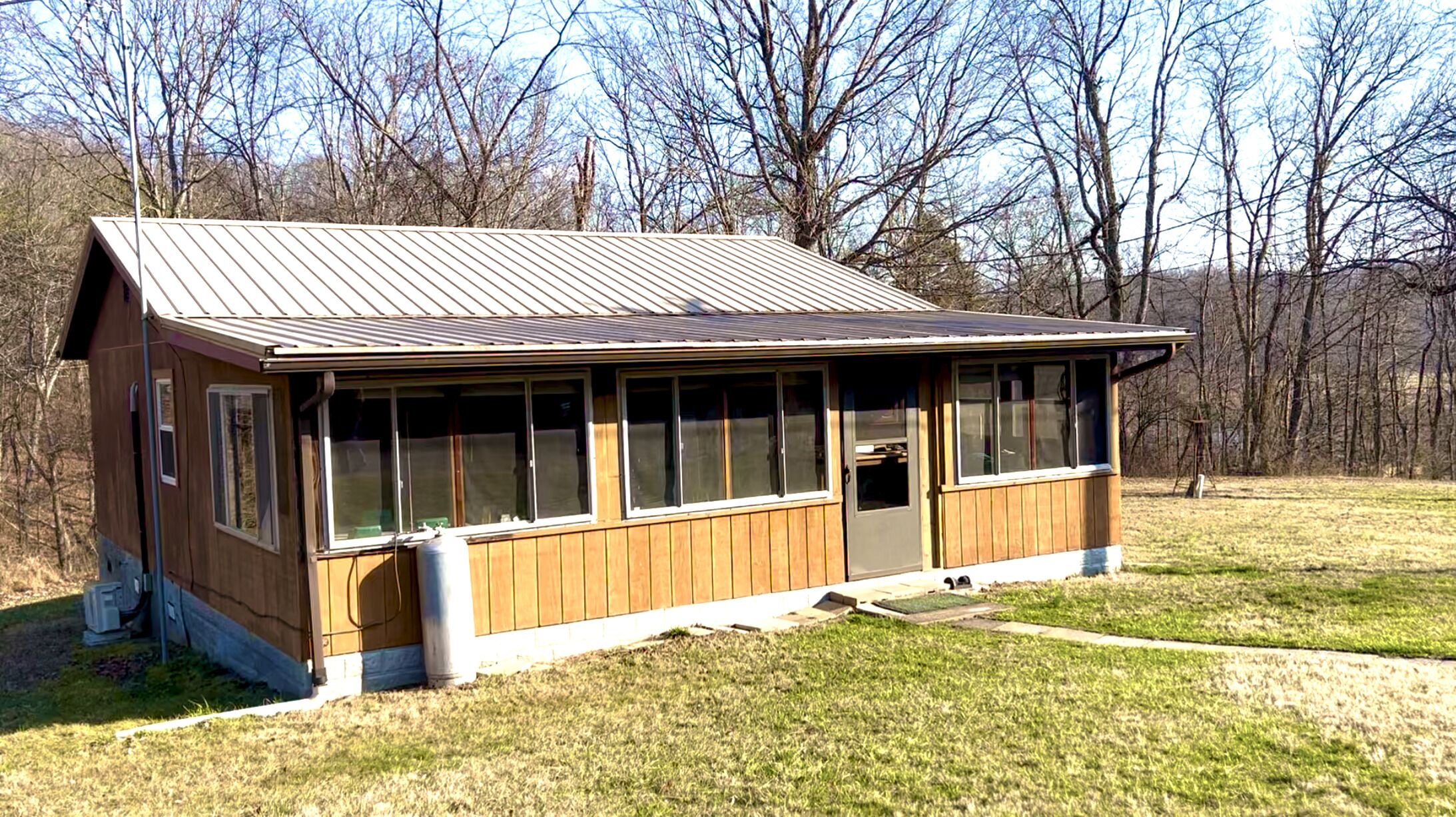Nestled on a cattle farm, this cabin is perfect for those seeking an escape