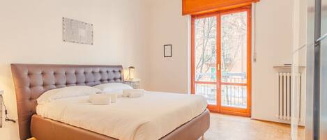 3 chambres, fer et planche à repasser, Wi-Fi gratuit, draps fournis