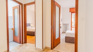 3 chambres, fer et planche Ă repasser, Wi-Fi gratuit, draps fournis
