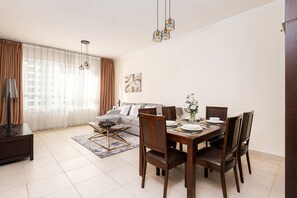 Comfort Apartment | 1 bedroom, soundproofing, iron/ironing board, free WiFi - Premium stay at Marina Quay West (Dubai)