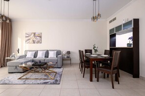 Comfort-Apartment | 1 Schlafzimmer, schallisolierte Zimmer, Bügeleisen/Bügelbrett