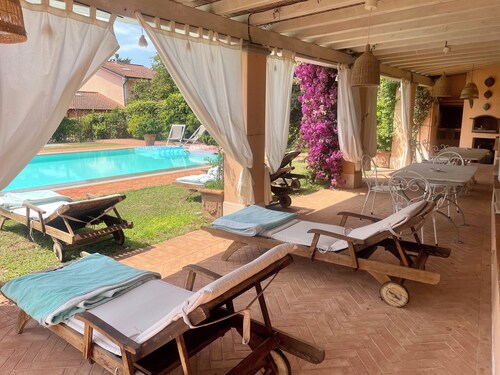 Pool Villa in Tuscany. 10 bedrooms A/C Wi-fi Garage - Villa Melangola