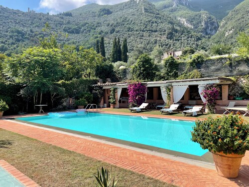 Pool Villa in Tuscany. 10 bedrooms A/C Wi-fi Garage - Villa Melangola