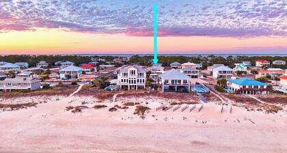 POMPANO Beach studio with pool. Lovely Couple's Getaway⊠Steps to beach