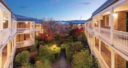 Modern 2BR Apartment/Parking in Griffith