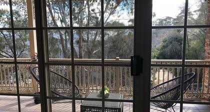 Modern 2BR Apartment/Parking in Griffith