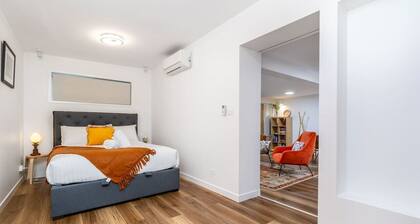 New to VRBO: Modern Home: Conveniently Close to Hospitals