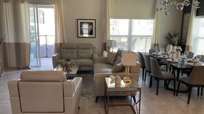 Interior - Luxury/Modern 5Bed and 4bath Private Pool and Free Resort 10min da Disney 11ppl (Kissimmee)