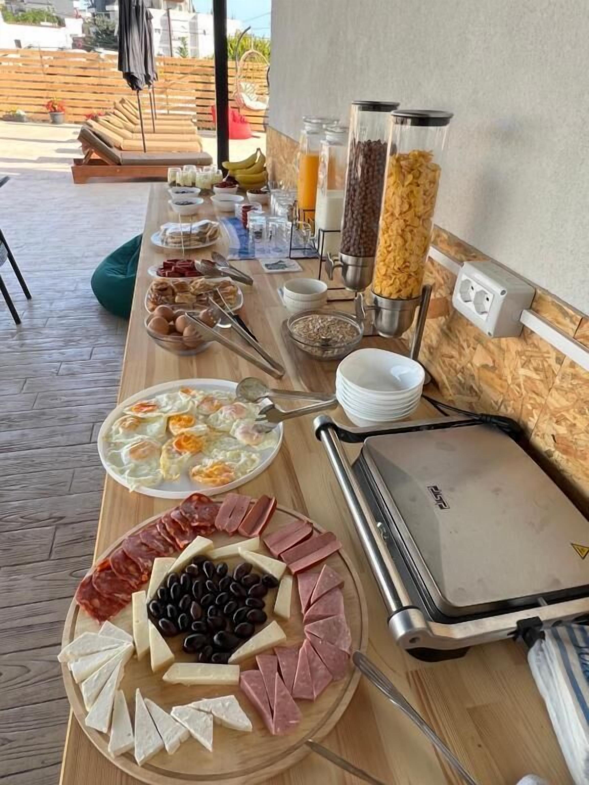 Desayuno buffet incluido todos los días 