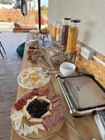Desayuno buffet incluido todos los días 