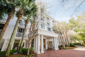 Exterior - Bliss by the Bay- Studio (Miramar Beach)