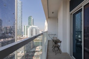 Comfort Apartment | 1 bedroom, soundproofing, iron/ironing board, free WiFi - Bright 1BR sea view and balcony (Dubai)