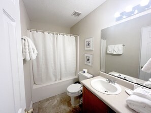 Hair dryer, soap, toilet paper - Separate home for families (Foley)