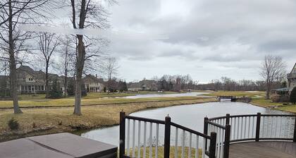 Avon Lake, Avon golf course home, 1,000 s.f. open outdoor deck on course lake