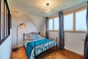 4 habitaciones, tabla de planchar con plancha y wifi gratis 