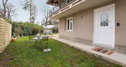 CÎté Jardin 2 - Appartement avec Jardin