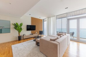 2 soverom, lydisolert, strykejern/-brett og wi-fi (inkludert)