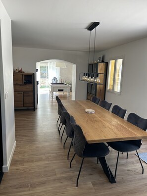 Dining - Villa Pays Daix en Provence (Fuveau)