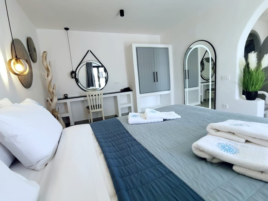 1 bedroom, hypo-allergenic bedding available, in-room safe