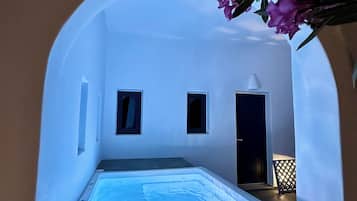 Bañera de hidromasaje privada