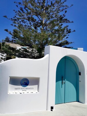 Exterior - Miracles Suites by Anastasia Princess, Adults Only (Santorini)