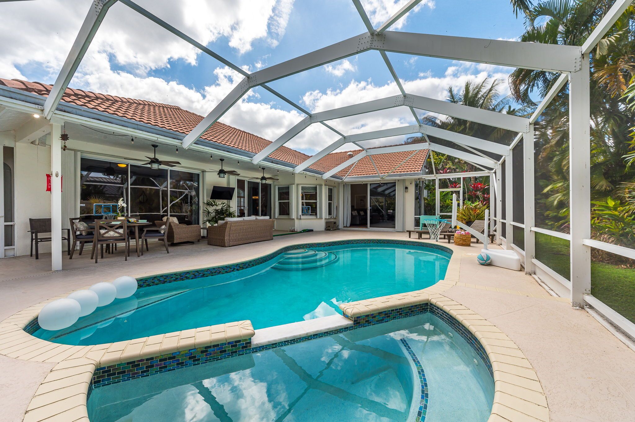 Wellington Polo Retreat | Family Poolside Bliss!