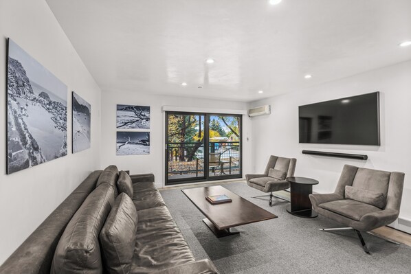 Smart TV - North Of Nell, Unit 2h (Aspen)